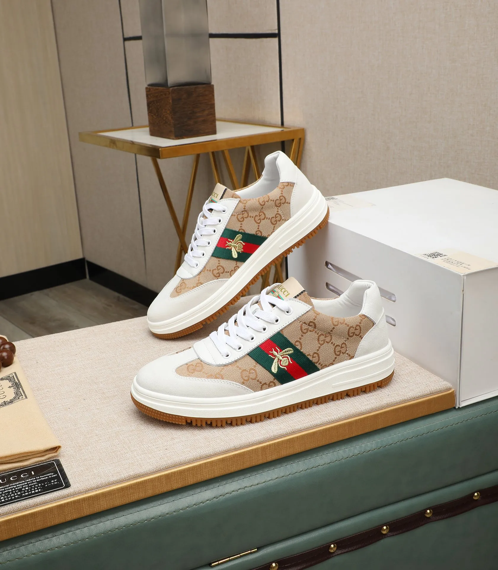 Men's shoes💰440 GUCCI🔍🔍2024 latest spring style On sale at the same time at the counter, original calfskin imported from Italy, genuine leather lining, (high-end, luxury, and class) exquisite workmanship, soles: original soles specially provided by the original factory, ⚠Exclusive double-layer movable molded soles are super comfortable⚠, real photos🎬The real ones are better🔍🔍"High quality·Follow the order" code number 38-44